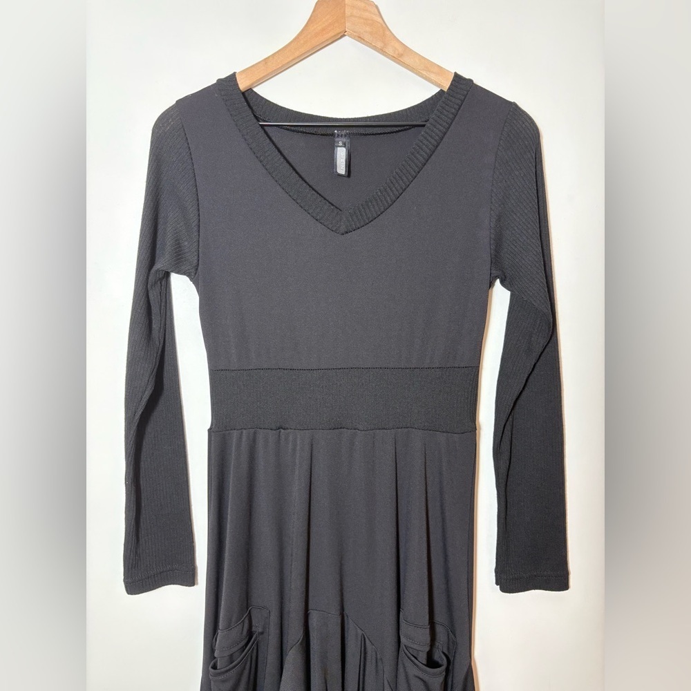 INIZIO Black Lagenlook Italy Asymmetrical Long Sleeve Dress Size Small - Picture 2 of 10